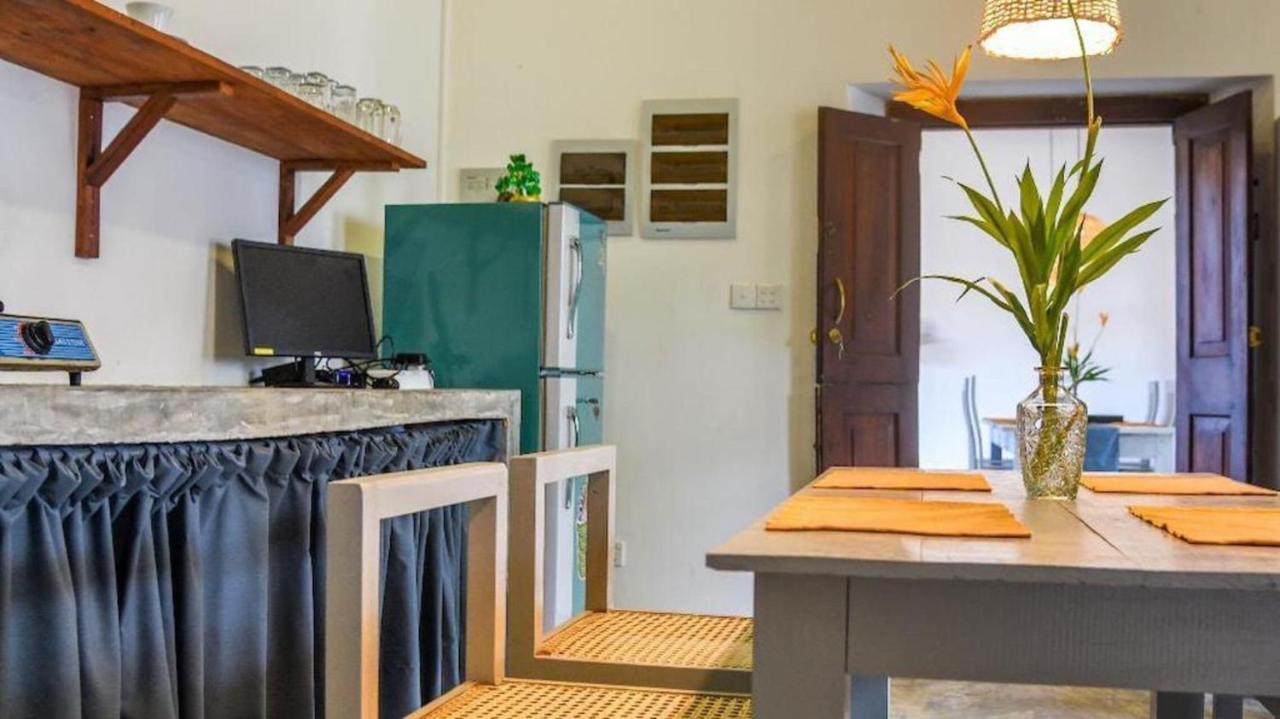 Antique Ceylon Villa アハンガマ エクステリア 写真