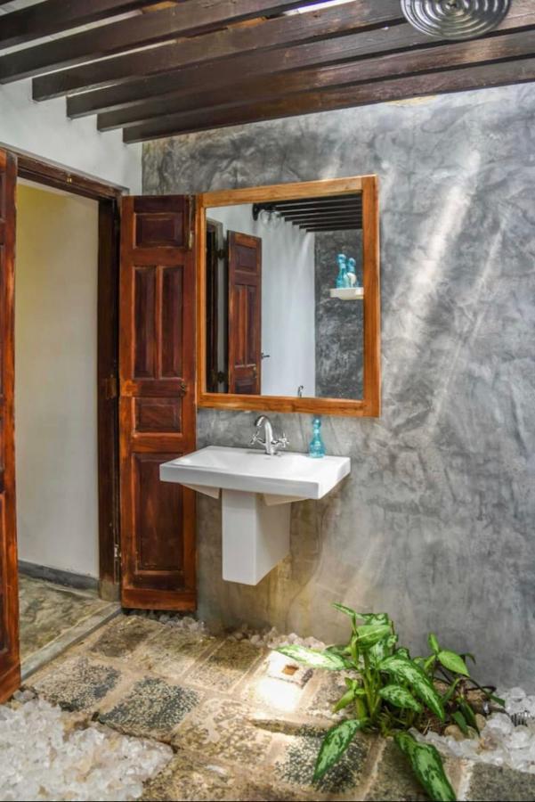 Antique Ceylon Villa アハンガマ エクステリア 写真