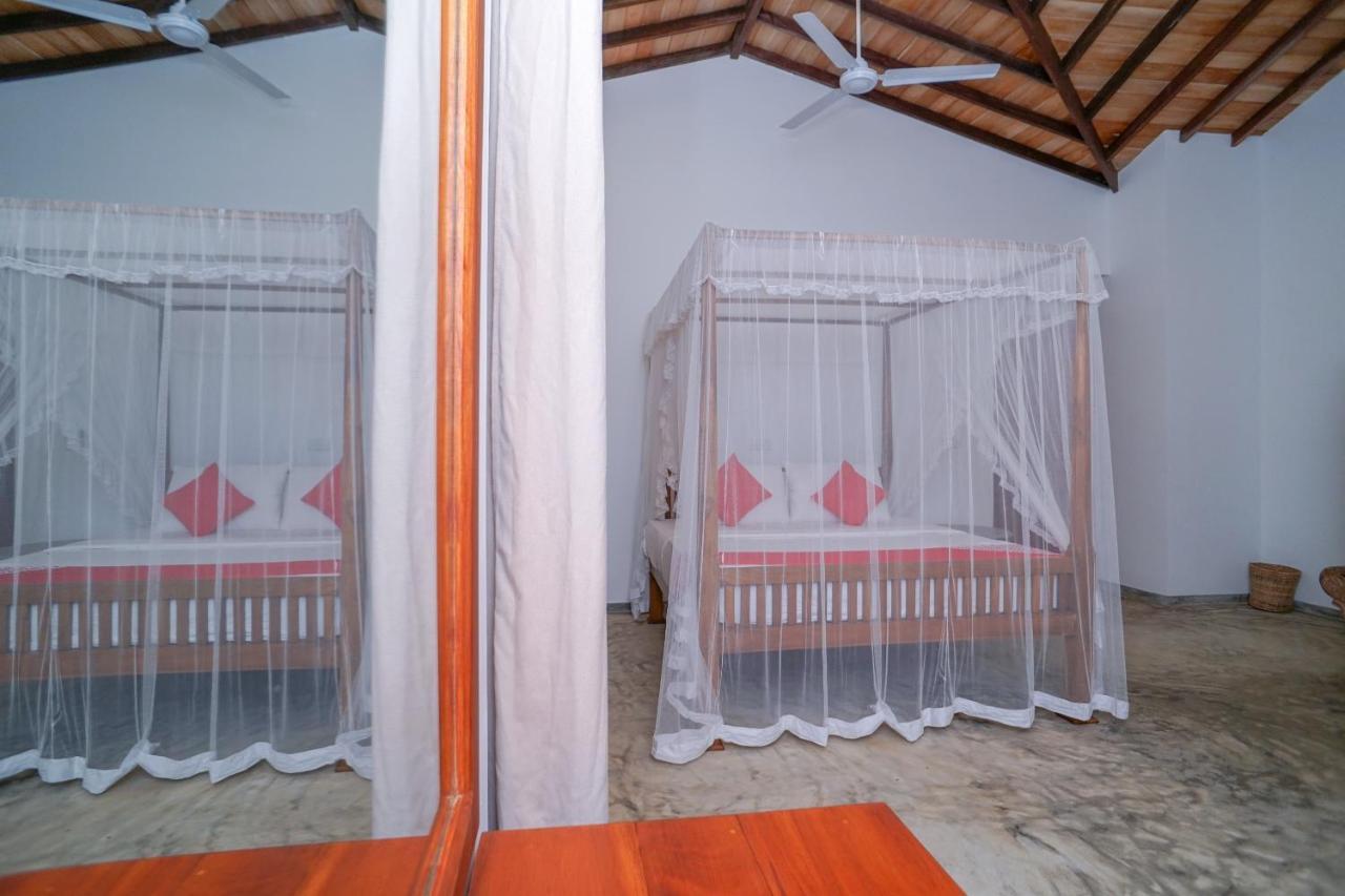 Antique Ceylon Villa アハンガマ エクステリア 写真