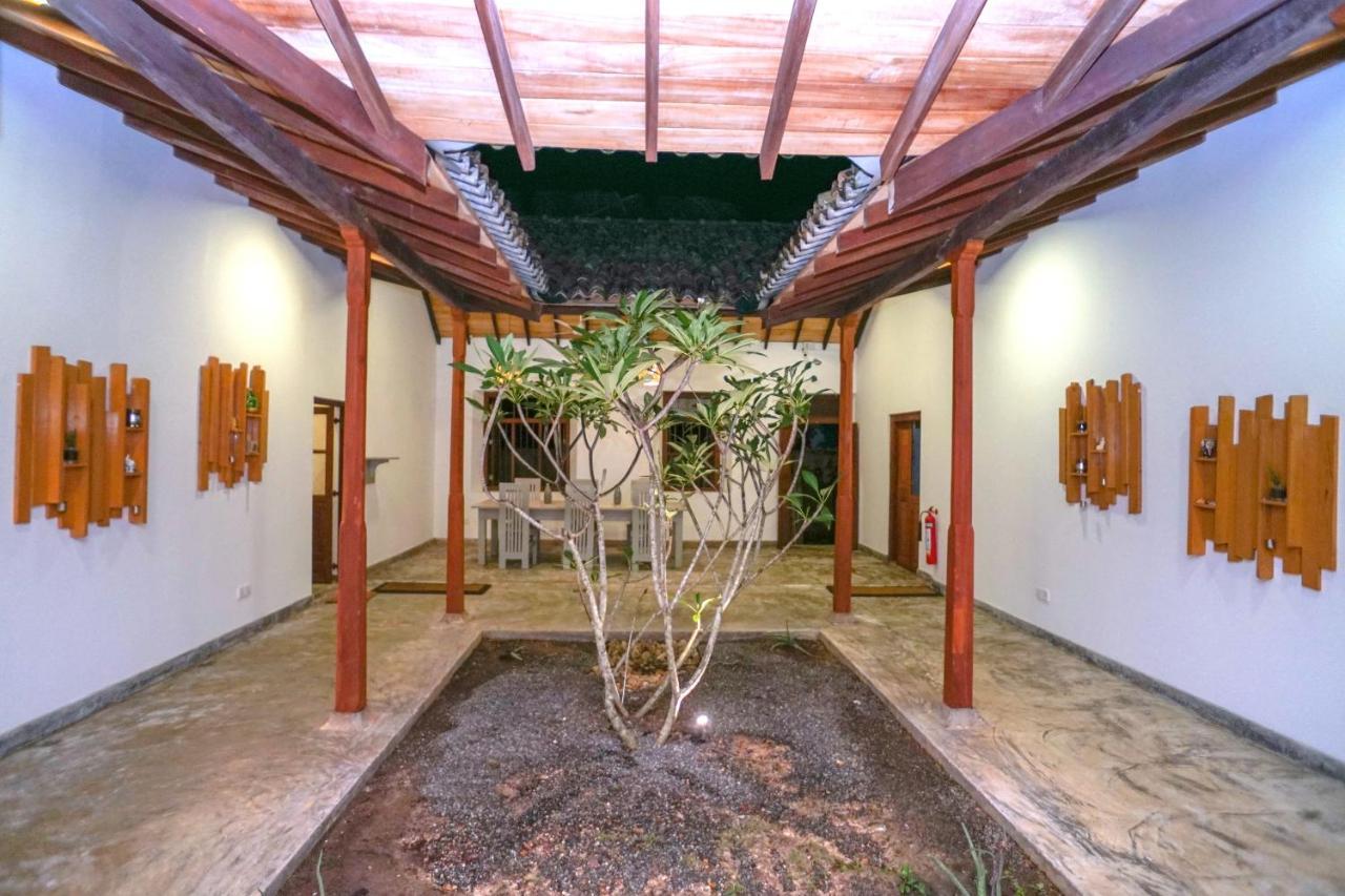 Antique Ceylon Villa アハンガマ エクステリア 写真